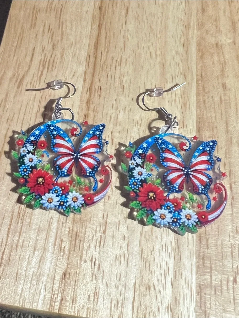 Patriotic Butterfly Floral Drop Earrings - Unbranded - Red, Blue, White E207